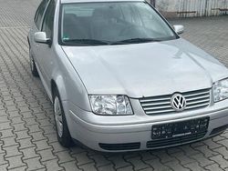 Silber Gebraucht 1999 VW Bora Basis Limousine | 1.399 € (Fairer Preis)