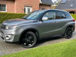Grau Gebraucht 2017 Suzuki Vitara SUV | 12.990 € (Fairer Preis)