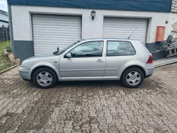 Silber Gebraucht 1998 VW Golf IV Limousine | 3.890 €
