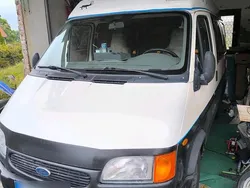 Weiß Gebraucht 2001 Ford Transit Van / Kleinbus | 9.000 €
