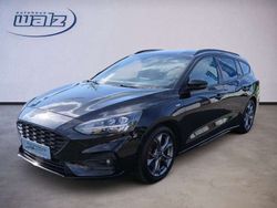 Iridiumschwarz mica Gebraucht 2018 Ford Focus ST-Line Kombi | 17.390 € (Etwas zu teuer)