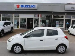 Weiß Gebraucht 2015 Mitsubishi Space Star Diamant Edition Limousine | 4.950 € (Fairer Preis)