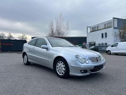 Silber Gebraucht 2005 Mercedes 200 Limousine | 3.999 € (Guter Preis)