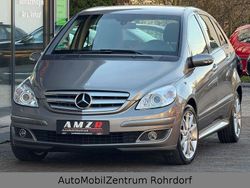 Grau Gebraucht 2006 Mercedes B200 Van / Kleinbus | 6.690 € (Fairer Preis)