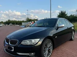 Schwarz Gebraucht 2012 BMW 330 Coupé | 8.999 € (Guter Preis)