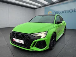 Grün Gebraucht 2024 Audi RS3 Sportback Kleinwagen | 67.449 €