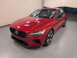Rot Gebraucht 2024 Volvo S60 Ultimate Limousine | 39.900 € (Superpreis)