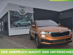 Phoenixorange metallic Neu 2025 Skoda Karoq SUV | 35.990 € (Fairer Preis)
