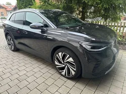 Grau Gebraucht 2021 VW ID.4 Pro Performance SUV | 24.500 € (Fairer Preis)