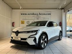 Weiß Gebraucht 2022 Renault Megane E-Tech Equilibre Limousine | 19.990 € (Superpreis)
