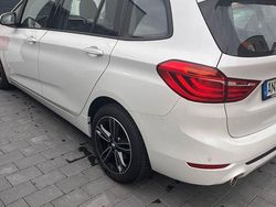 Weiß Gebraucht 2019 BMW 220 Gran Tourer Sport Line Van / Kleinbus | 23.999 € (Etwas zu teuer)