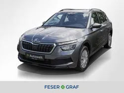 Grau Gebraucht 2023 Skoda Kamiq Active SUV | 16.880 €