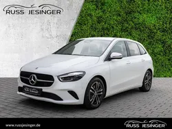 Polar white Gebraucht 2024 Mercedes B220 Progressive Van / Kleinbus | 35.880 € (Guter Preis)