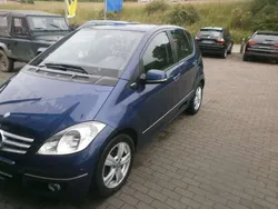 Blau Gebraucht 2010 Mercedes A160 Kleinwagen | 4.200 € (Guter Preis)
