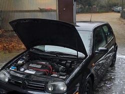 Schwarz Gebraucht 1998 VW Golf IV Highline Limousine | 4.000 € (Teuer)