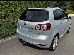 Grau Gebraucht 2011 VW Golf VI Kleinwagen | 4.950 € (Fairer Preis)
