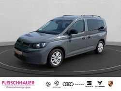 Grau Gebraucht 2017 VW Caddy Life Van / Kleinbus | 22.390 € (Fairer Preis)