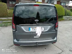 Grau Gebraucht 2024 Ford Tourneo Connect Active Van / Kleinbus | 28.500 € (Fairer Preis)