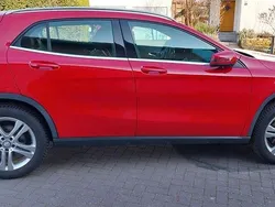 Rot Gebraucht 2016 Mercedes GLA250 SUV | 17.500 € (Guter Preis)