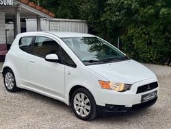 Weiß Gebraucht 2012 Mitsubishi Colt Kleinwagen | 2.499 € (Fairer Preis)