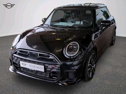 Schwarz Gebraucht 2024 Mini John Cooper Works Kleinwagen | 32.086 € (Etwas zu teuer)