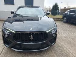 Schwarz Gebraucht 2022 Maserati Levante SUV | 64.000 € (Superpreis)