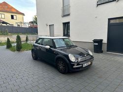 Schwarz Gebraucht 2004 Mini Cooper Kleinwagen | 2.400 €