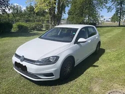 Weiß Gebraucht 2017 VW Golf VII Trendline Limousine | 7.950 € (Guter Preis)
