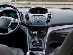 Weiß Gebraucht 2016 Ford Kuga SUV | 8.990 € (Fairer Preis)