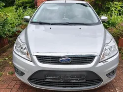 Silber Gebraucht 2009 Ford Focus Limousine | 2.600 € (Guter Preis)