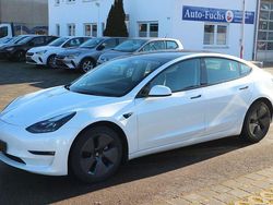 Weiß Gebraucht 2022 Tesla Model 3 Limousine | 28.950 € (Guter Preis)