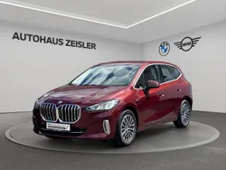 Piemont rot Gebraucht 2022 BMW 225 Active Tourer Sport Line Van / Kleinbus | 29.780 € (Fairer Preis)