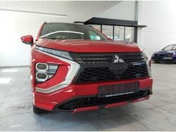 Dynamik rot (rot) Gebraucht 2024 Mitsubishi Eclipse Cross Top SUV | 32.970 €