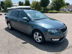 Grau Gebraucht 2016 Skoda Octavia Ambition Kombi | 10.890 € (Fairer Preis)