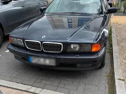 Blau Gebraucht 1997 BMW 735 Limousine | 4.300 €
