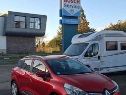 Rot Gebraucht 2015 Renault Clio GrandTour Kombi | 4.100 €