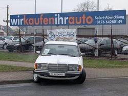 Beige Gebraucht 1980 Mercedes 200 Limousine | 9.999 €