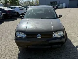 Schwarz Gebraucht 1999 VW Golf IV Basis Limousine | 1.200 € (Guter Preis)