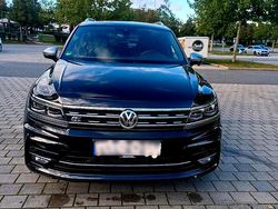 Schwarz Gebraucht 2019 VW Tiguan Allspace R-line SUV | 29.999 € (Etwas zu teuer)
