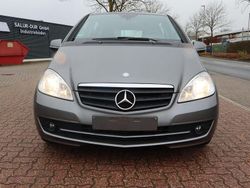 Grau Gebraucht 2011 Mercedes A160 Van / Kleinbus | 6.450 € (Fairer Preis)
