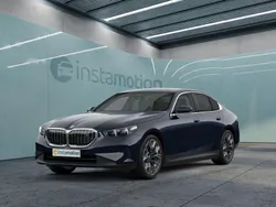 Schwarz Gebraucht 2024 BMW i5 M Sport Limousine | 64.999 €