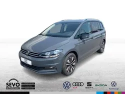 Delfingrau metallic Gebraucht 2024 VW Touran Comfortline Van / Kleinbus | 32.790 € (Fairer Preis)