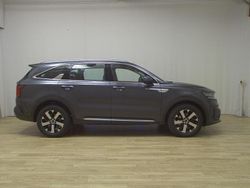 Grau Gebraucht 2023 Kia Sorento Vision SUV | 31.980 € (Superpreis)