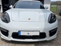 Porsche Panamera GTS