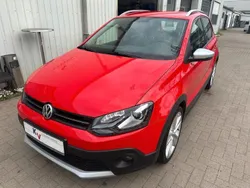 Rot Gebraucht 2011 VW Polo Cross Kleinwagen | 9.950 € (Etwas zu teuer)