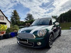 Gebraucht 2011 Mini Cooper D Kleinwagen | 6.000 € (Etwas zu teuer)