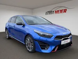 (b3l) blue flame met. (metallic) Gebraucht 2024 Kia Ceed Limousine | 31.300 € (Guter Preis)