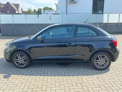 Schwarz Gebraucht 2011 Audi A1 Attraction Kleinwagen | 4.999 € (Fairer Preis)
