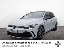 Pure white Gebraucht 2022 VW Golf VIII R-line Limousine | 29.550 € (Guter Preis)