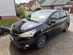 Schwarz Gebraucht 2013 Toyota Verso Life Van / Kleinbus | 8.400 € (Fairer Preis)